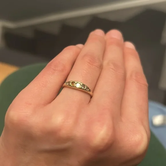 10k Solid gold ring | Local Eclectic She’s An Artist ring in yellow SOLID gold - Picture 3 of 7